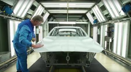 El blanco es el color más elegido para los autos