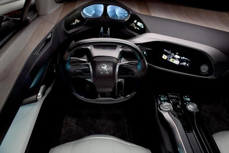 El i-Cockpit de Peugeot cumple 10 años