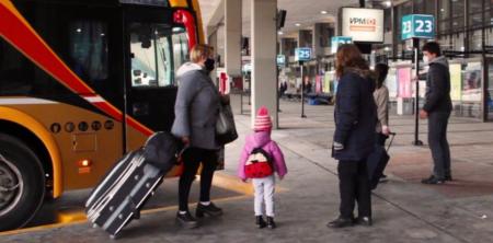 Viaje de menores en micros: ¿qué se necesita?