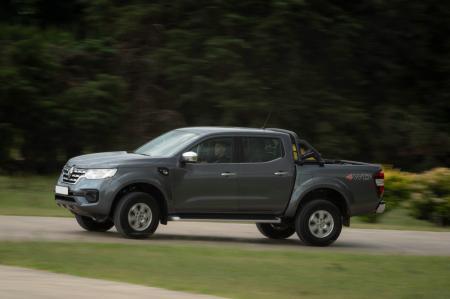 Renault presenta nuevas versiones de la pick-up Alaskan