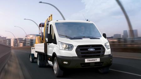 Transit chasis: ya se vende la nueva versión del utilitario de Ford