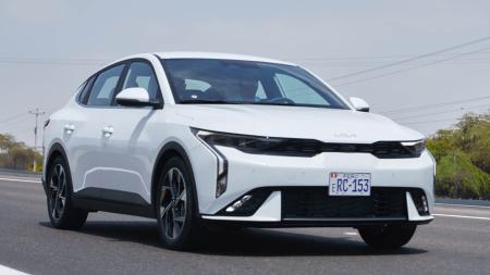 Kia presentó el K3 (llegaría a la Argentina en 2024)