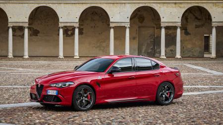 Alfa Romeo presenta el Giulia Quadrifoglio 100º Anniversario