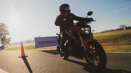 Honda cierra acuerdo con Santander para la compra de unidades